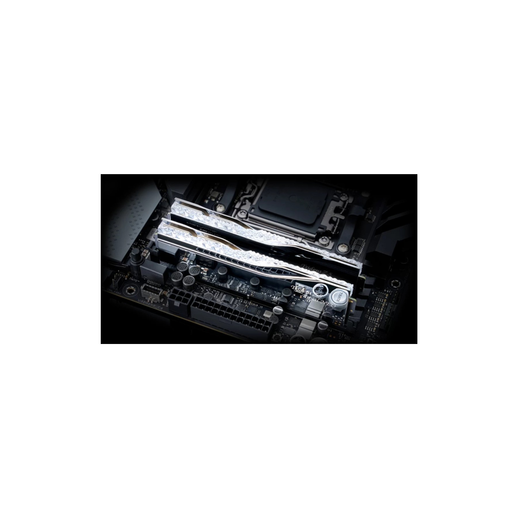 DDR5 32GB KIT 2x16GB PC 6000 G.Skill Trident Z5 Royal Neo F5-6000J2836G16GX2-TR5NS DDR5 32GB KIT 2x16GB PC 6000 G.Skill Trident Z5 Royal Neo F5-6000J2836G16GX2-TR5NS